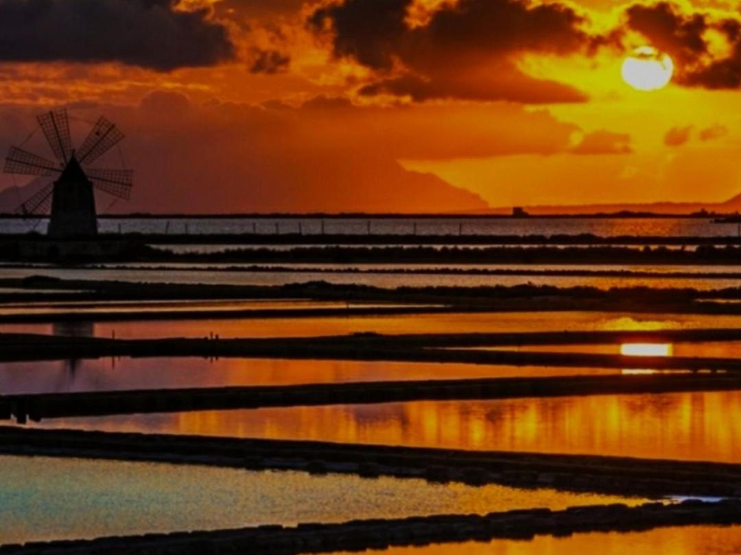 Sunrise Stagnone - Seafront Kitesurf Bed and Breakfast Marsala Buitenkant foto